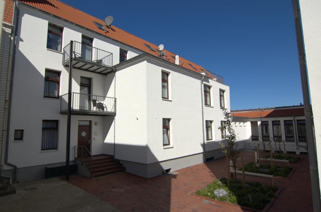 Gaestehaus Germania Вангероге Экстерьер фото