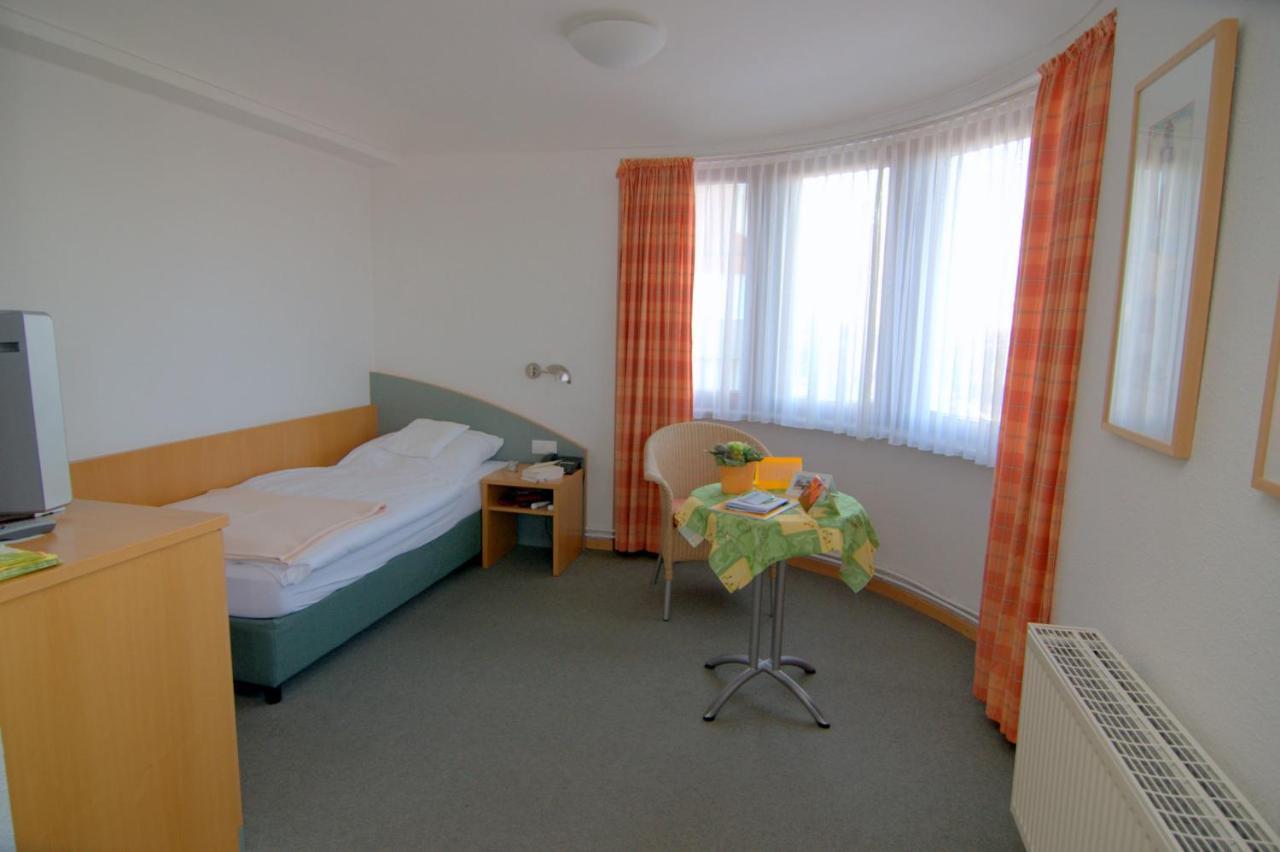 Gaestehaus Germania Вангероге Экстерьер фото